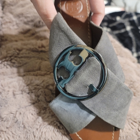 Tory Burch Gray Suede sandals, in Excellent condition! Like New - Picture 2 of 6